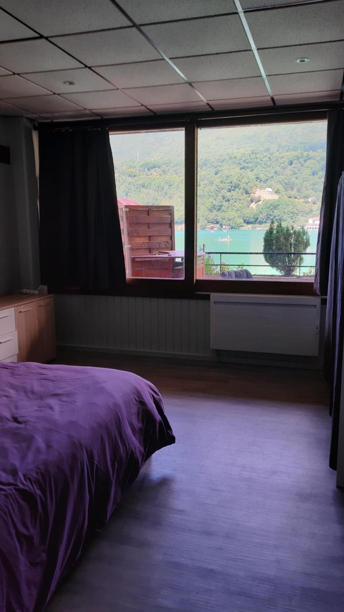 Hotel Les Sirenes Lepin-le-Lac Zimmer foto